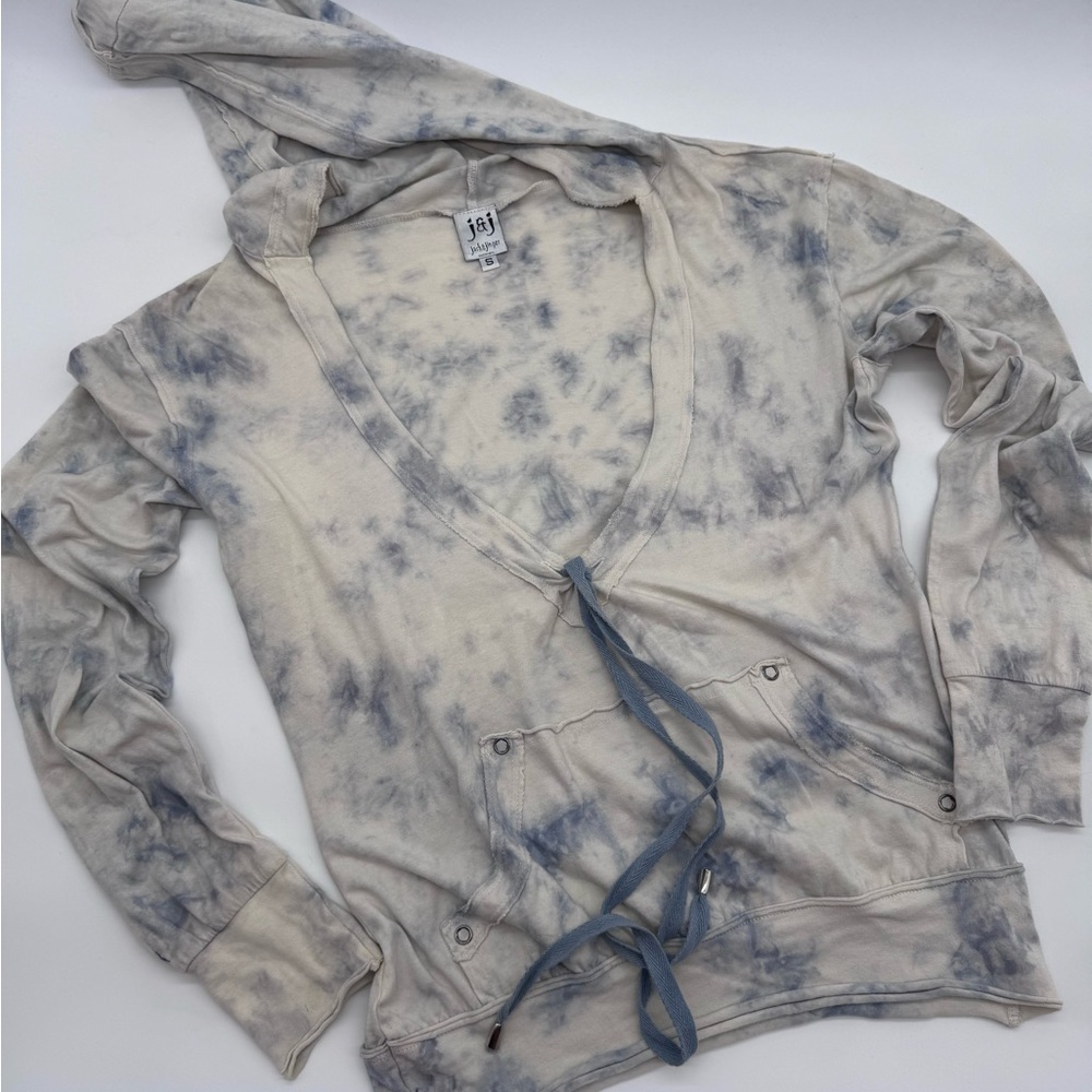 Boho Tie-Dye Plunge Neck Long Sleeve Hooded Top‎ Blue and Cream, Raw Hem, Small